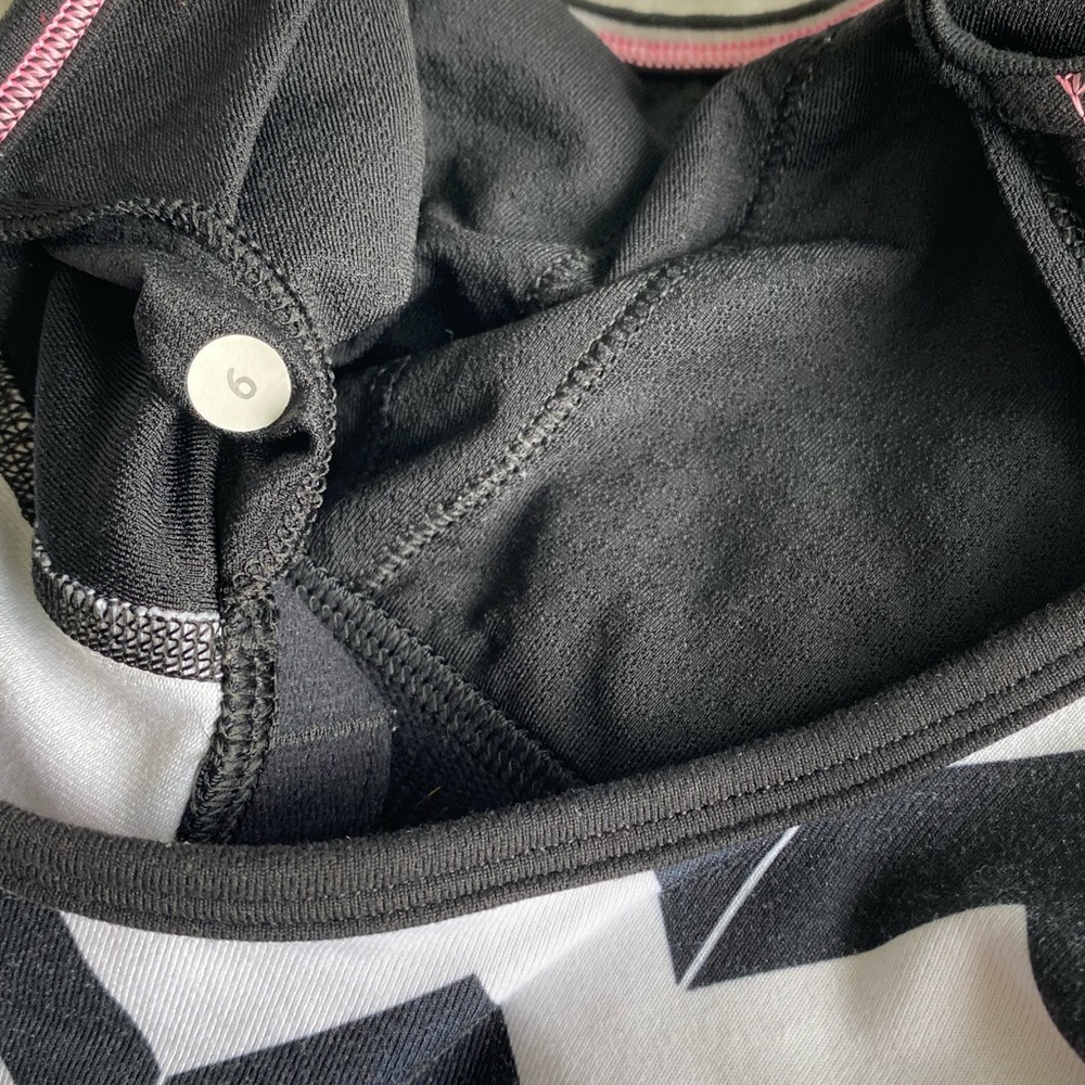 Lululemon No Limits Tank - Chevron - Picture 6 of 12